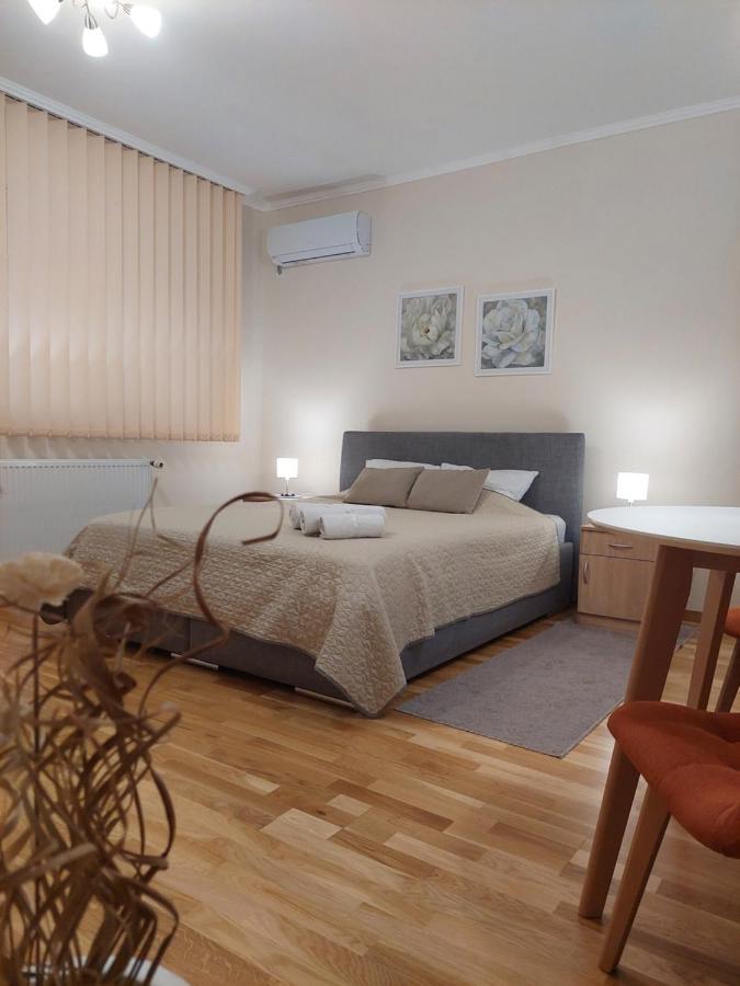 Apartman Miluro Суботица Екстериор снимка